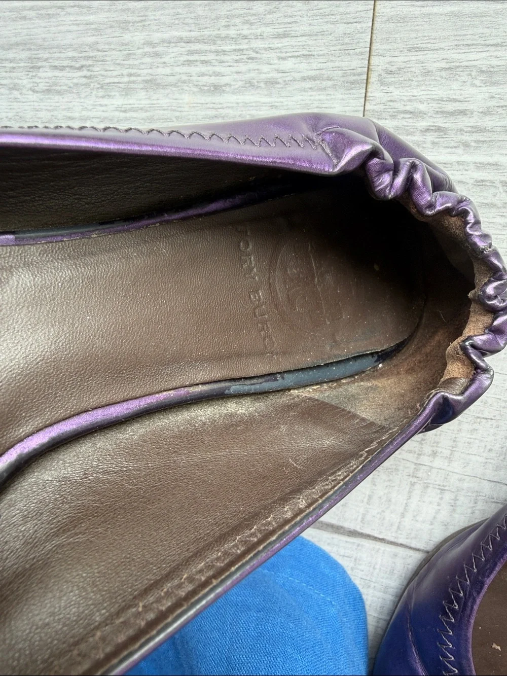 Tory Burch Metallic Purple Reva Logo Ballet Flats, Size 6-61/2.